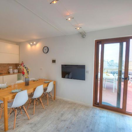 Comfy 1 Bedroom - Sun Terrace & Sea Views Gbuh1-1 Valletta Exterior photo